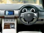 Jaguar XF 2008 года